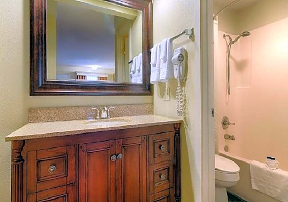 The Smoke House Lodge and Cabins