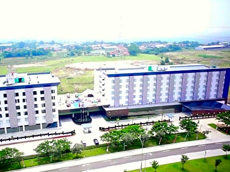 Sakura Park Hotel And Residence