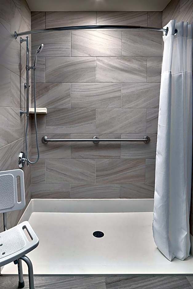 Fairfield Inn & Suites by Marriott Airdrie