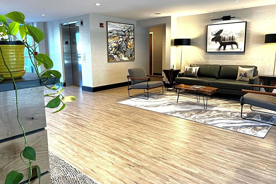 Maine Evergreen Hotel, Ascend Hotel Collection