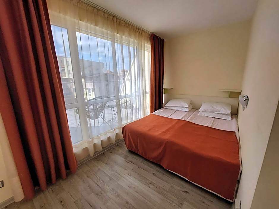 Mariner's Hotel - Self Catering - Adults Only