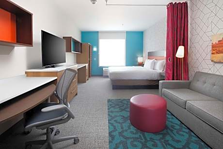 1 King Bed Studio Suite
