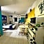 Suites Brisa Marina - atrás de Playa Regatas y el Malecón, 6 calles del Acuario