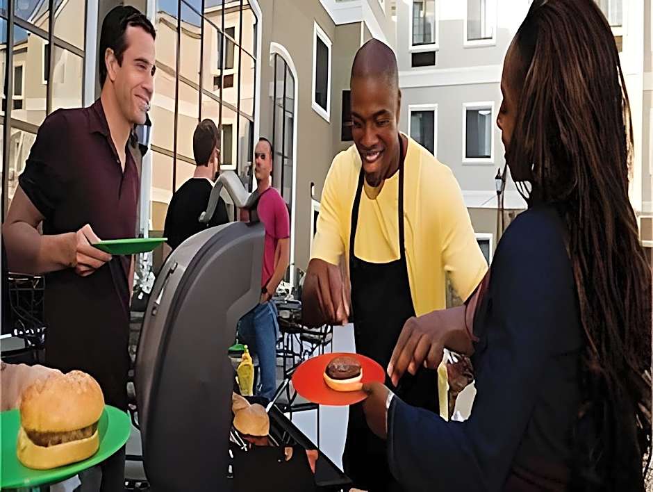 Staybridge Suites Elkhart North By IHG