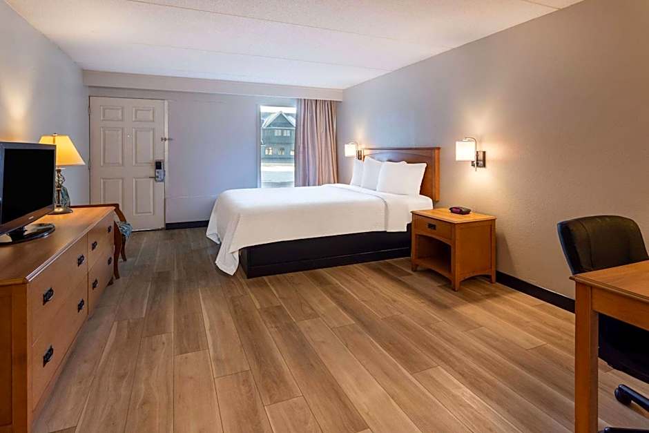 Days Inn by Wyndham Birch Run