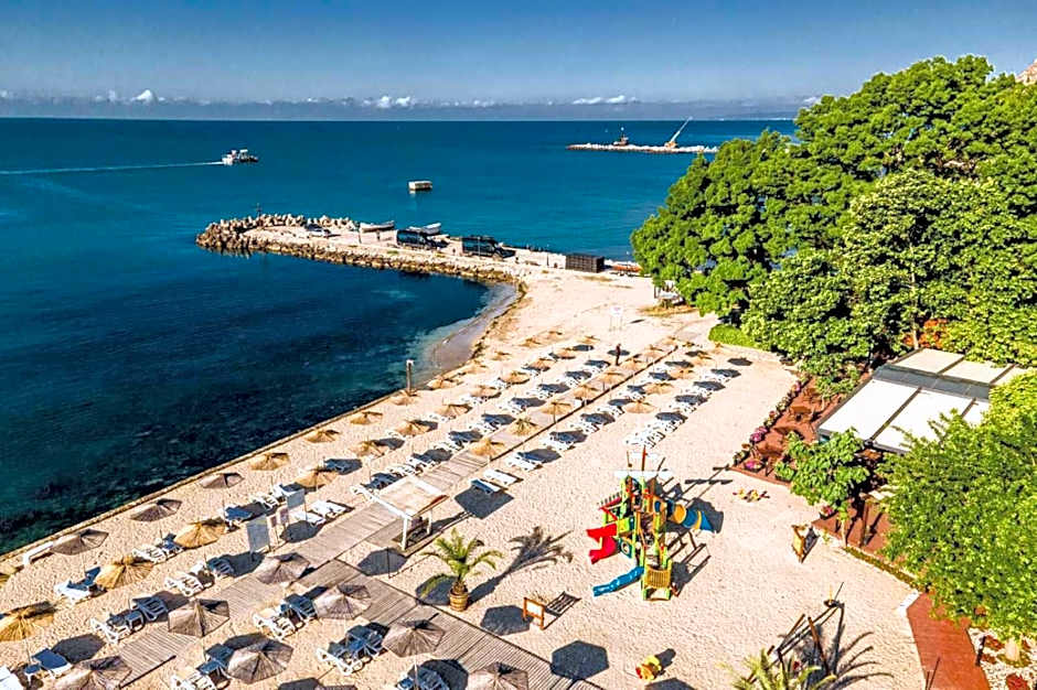 Royal Grand Hotel and Spa - All Inclusive and Free beach accsess