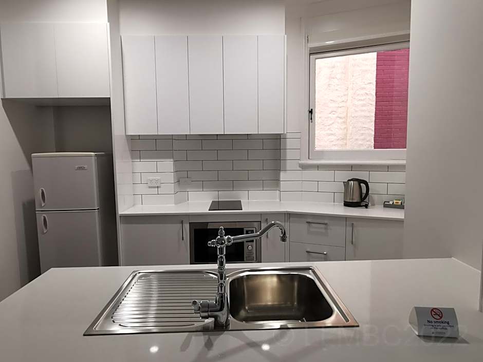 Adelaide Mansions Serviced Apartments