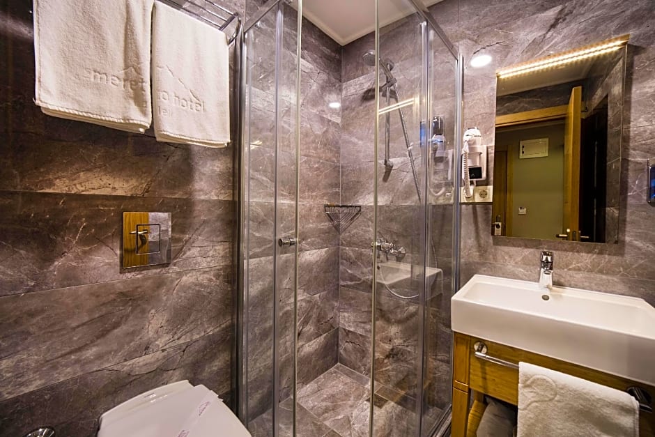 The Meretto Hotel LALELi