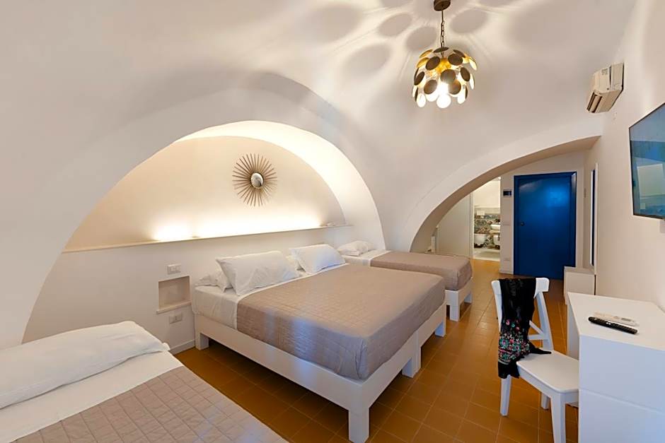 Hotel Baia Di Puolo