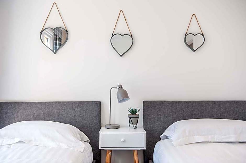 Hideaway by Liv Retreats