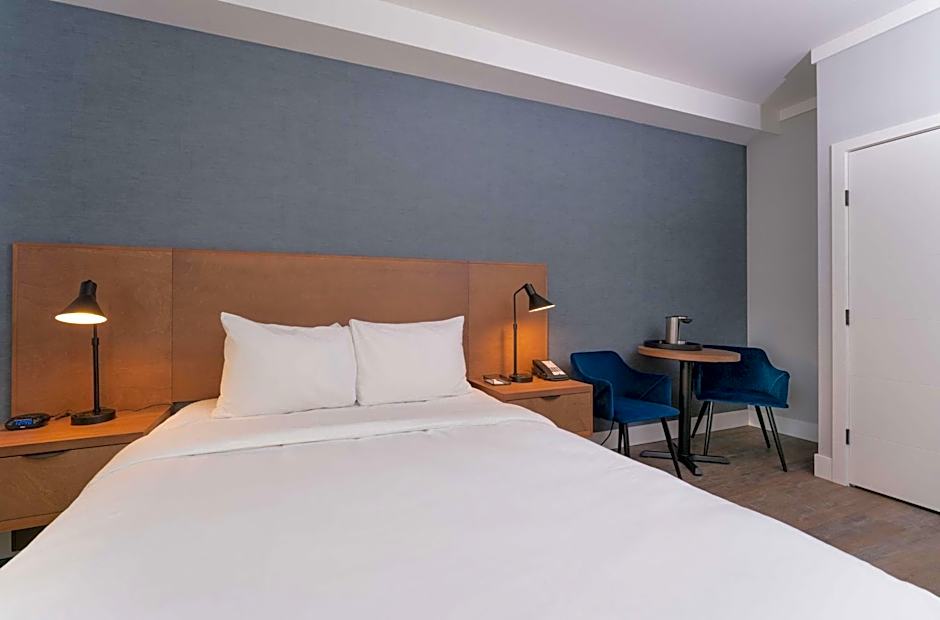 Prestige Kamloops Hotel