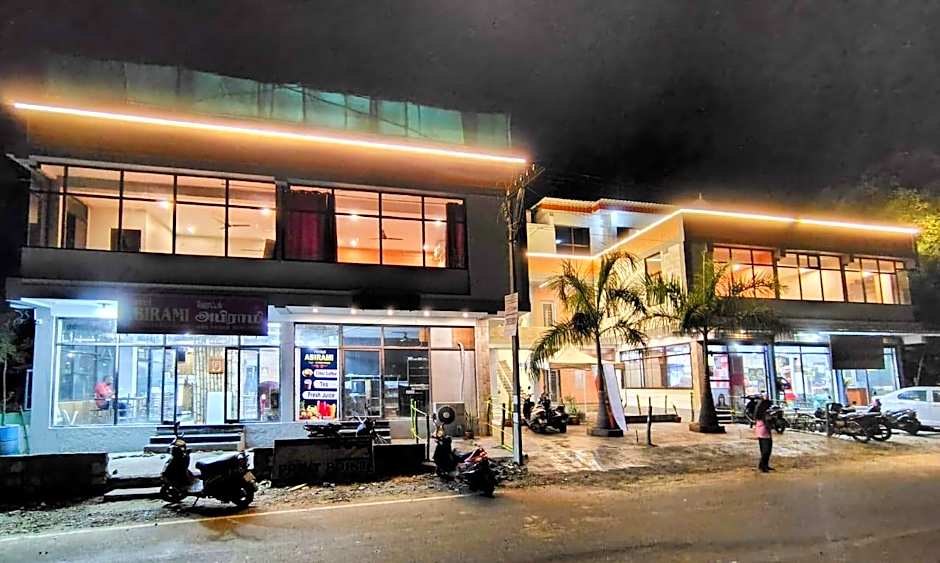 Aathangarai residency the scenic view of river