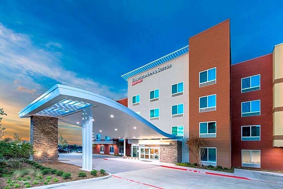 Fairfield Inn & Suites by Marriott Dallas Waxahachie