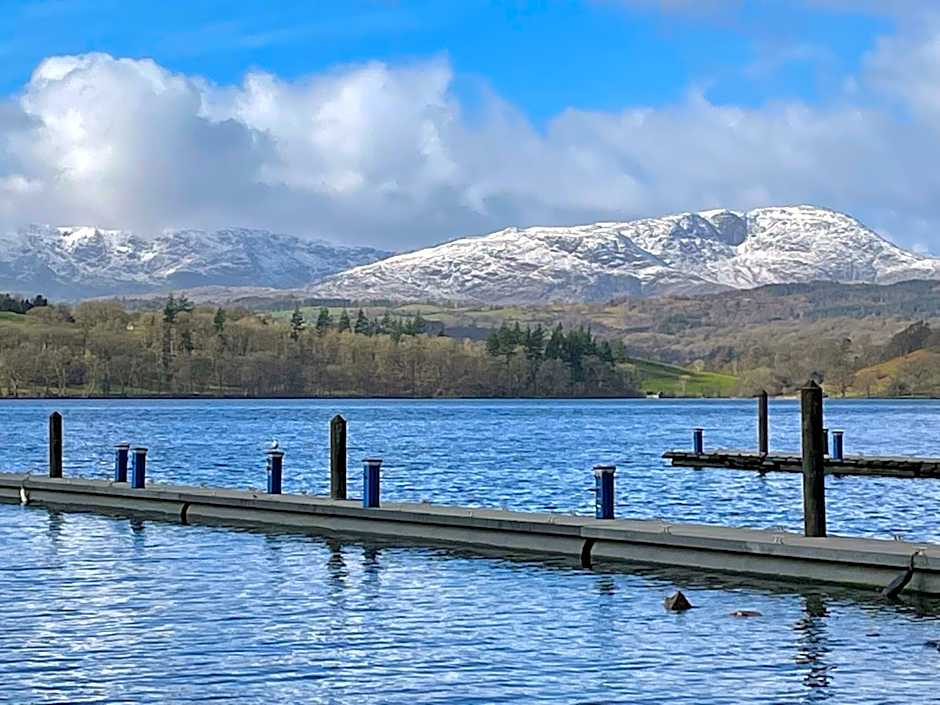 Troutbeck Hot Tub Lodge 4
