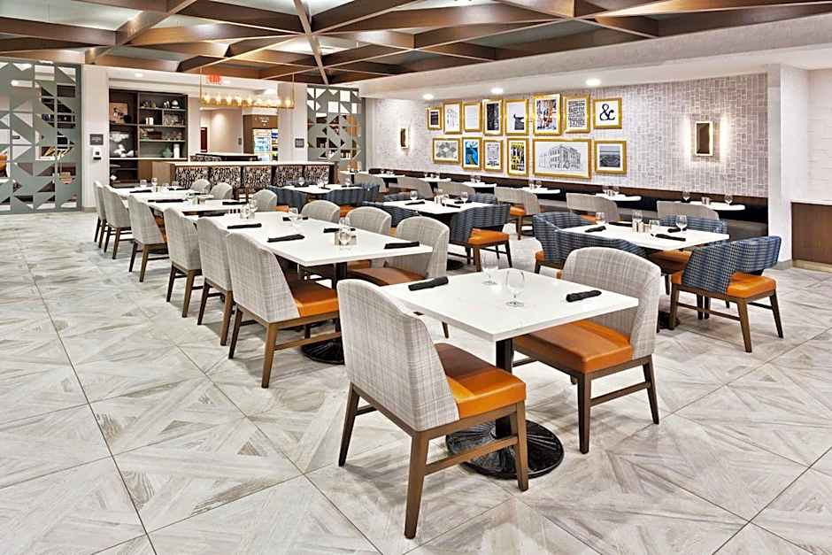 DoubleTree by Hilton Dothan, AL