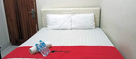 RedDoorz Syariah near Gatot Subroto Lampung 4