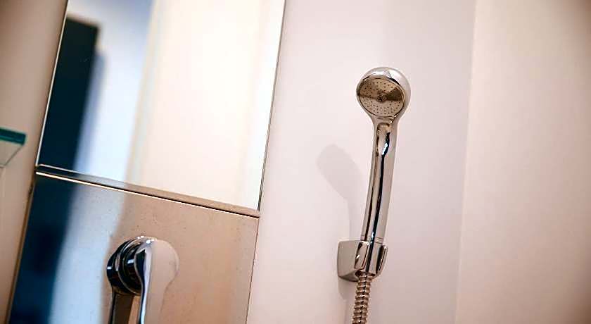 mizuka Imaizumi 1 - unmanned hotel -