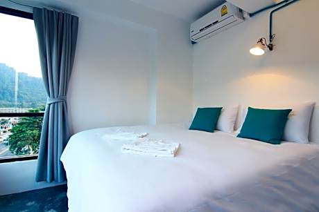 King Room with Mountain View