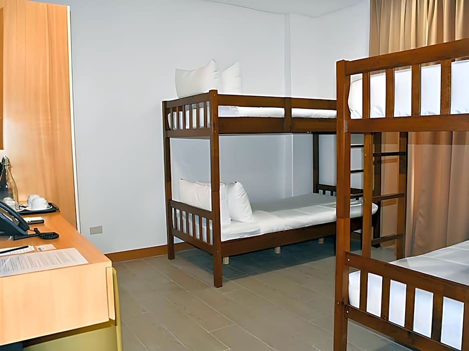 Coast Wise Hotel Dumaguete