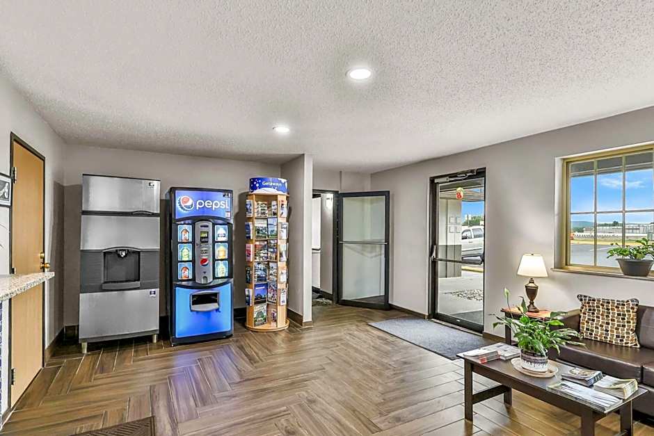 Super 8 by Wyndham East Stroudsburg/Poconos