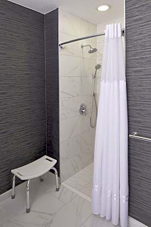 Legacy Suite, 1 Bedroom Suite, 1 King, Sofa bed