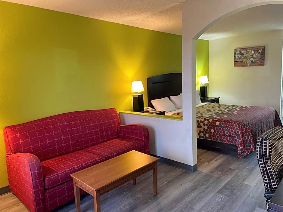 Econo Lodge Inn & Suites Sweetwater I-20