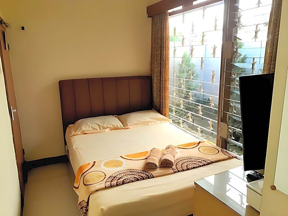 GIO Guesthouse Bogor (perlu bukti nikah)