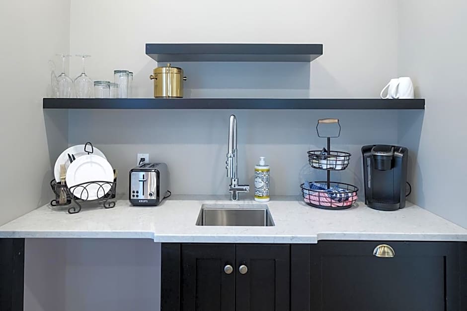 The Victorian Luxury Suites