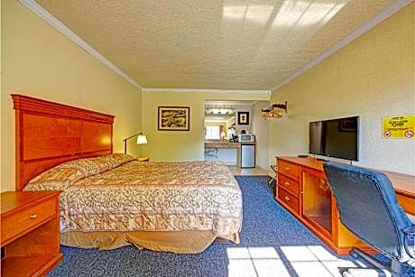 Queen Bed Non-Smoking