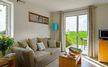 One-Bedroom Apartment (4 Adults)