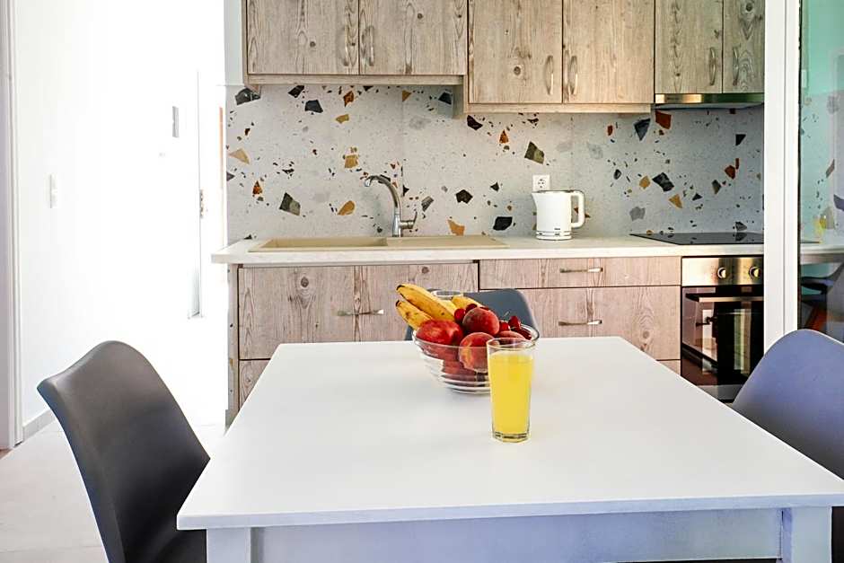 Filalithis Studios & Apartments