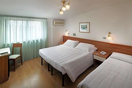 Triple Room with Balcony