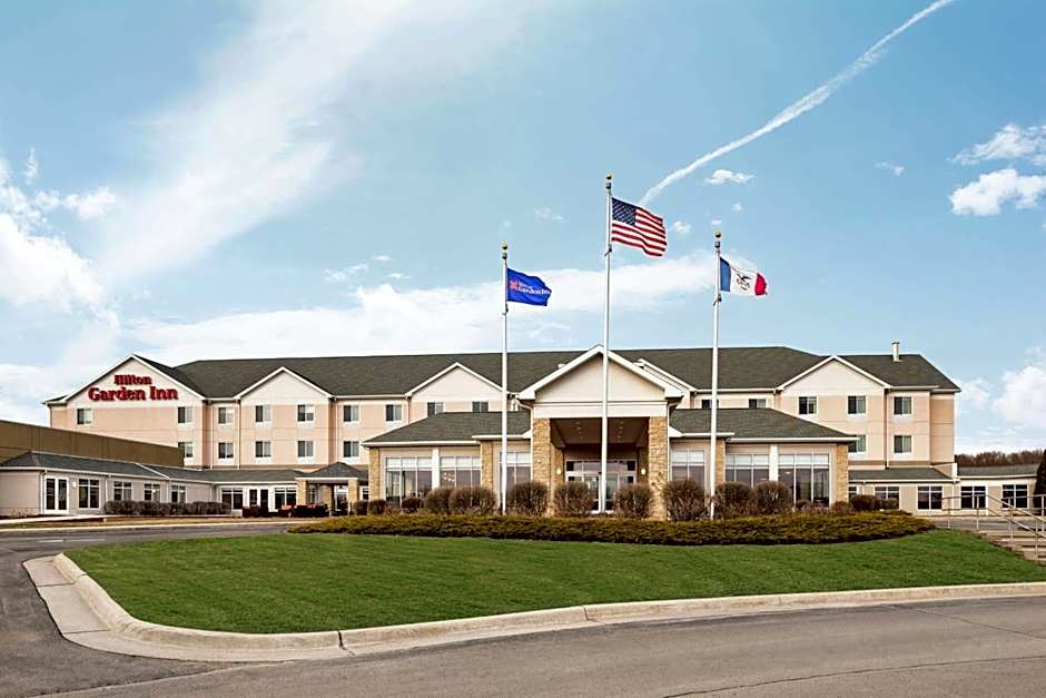 Hilton Garden Inn Dubuque Down
