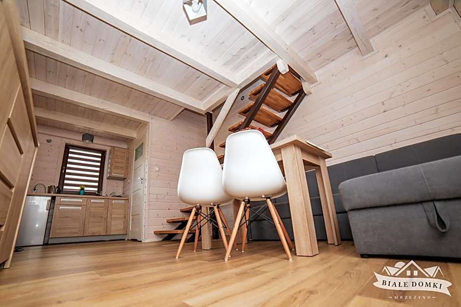 Białe Domki Mrzeżyno