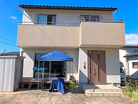 オルちゅーばーハウス#カプセルホテル風#1人部屋#ホスト居住型民泊#定点カメラにてライブ配信中