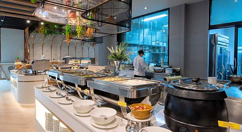 Pattaya Discovery Beach Hotel