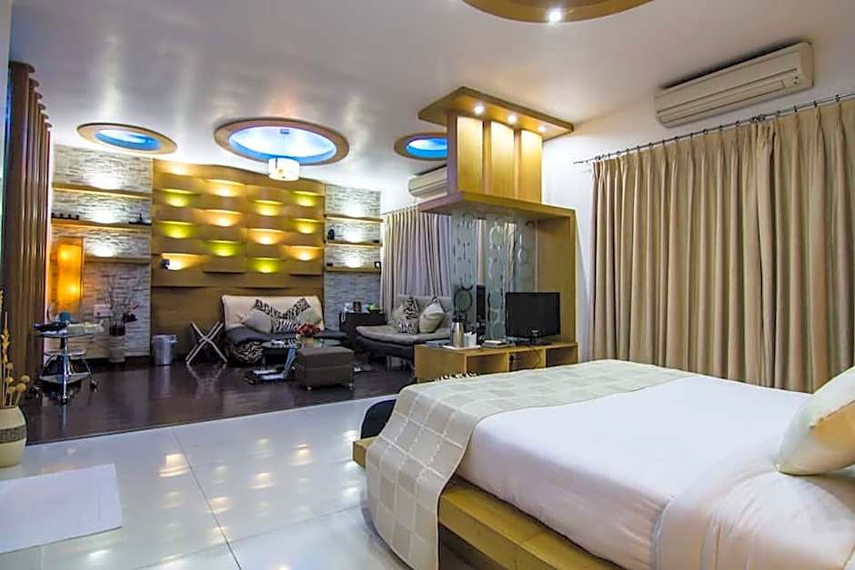 The New Marrion Hotel