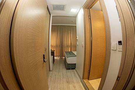 Large Single Room