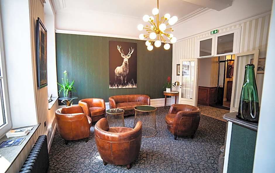 Logis Hôtel & Restaurant - Les Hauts de Montreuil