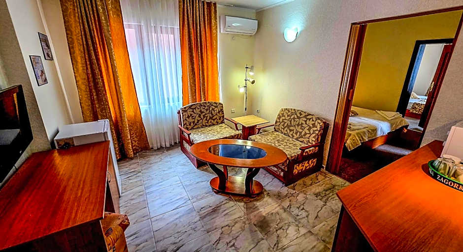 Friends Family Hotel