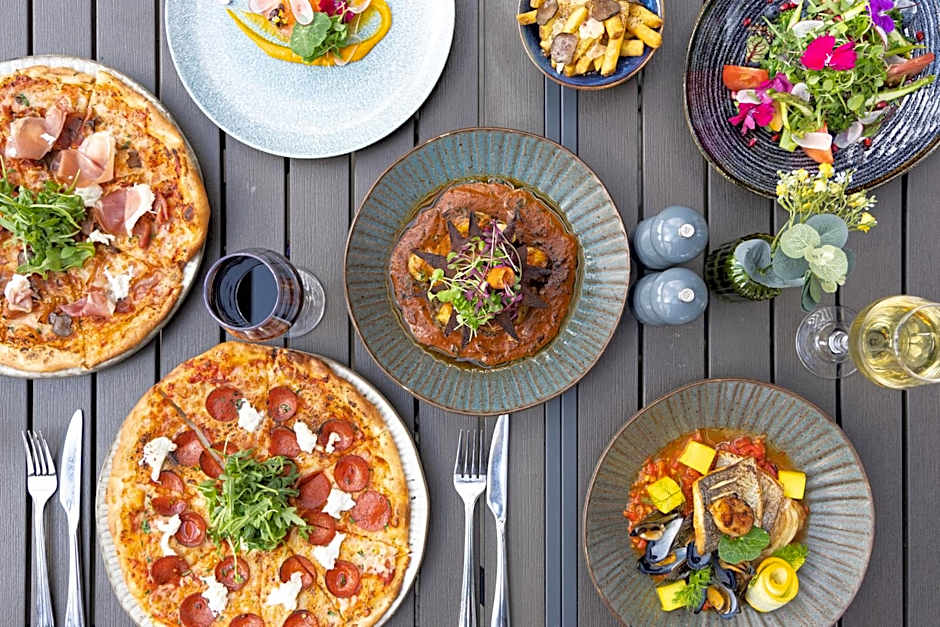 Holiday Inn London Gatwick - Worth By IHG