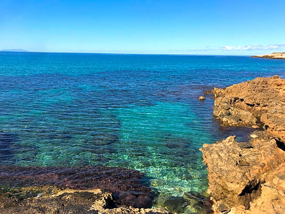 Sea View Teti Rooms & Apts