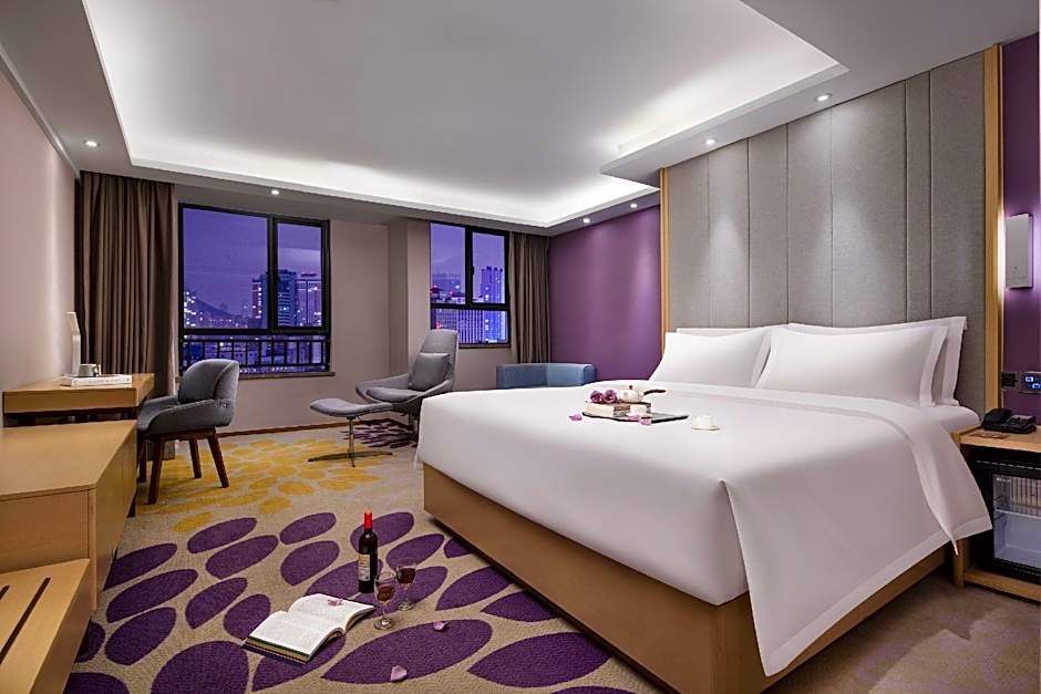 Lavande Hotels· Jingmen Xingqiu Shijiecheng