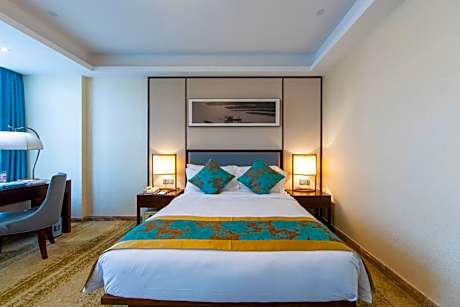 Business Queen Room