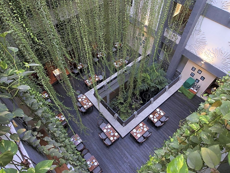 Grandmas Plus Hotel Legian