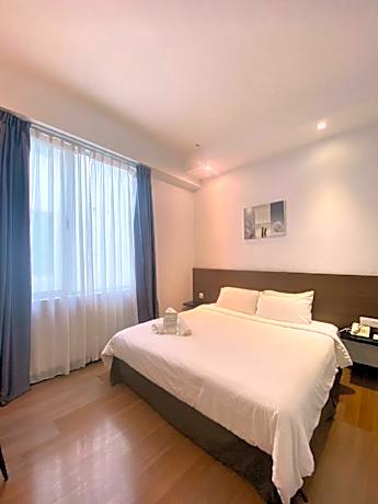 Standard King Bed