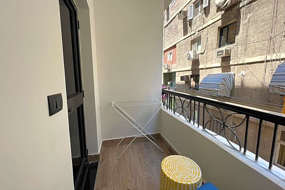 The 2 BDR Sapphire Condo 5 min to CAI Airport