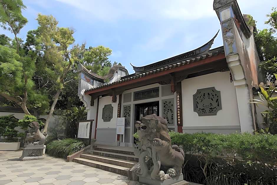 NAHA-WEST INN