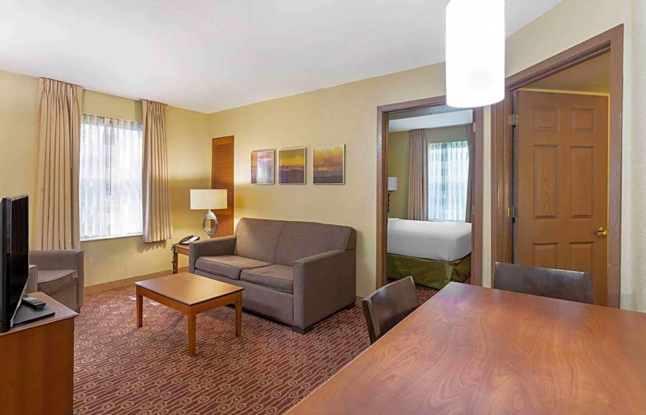 Extended Stay America Suites - Chantilly - Dulles