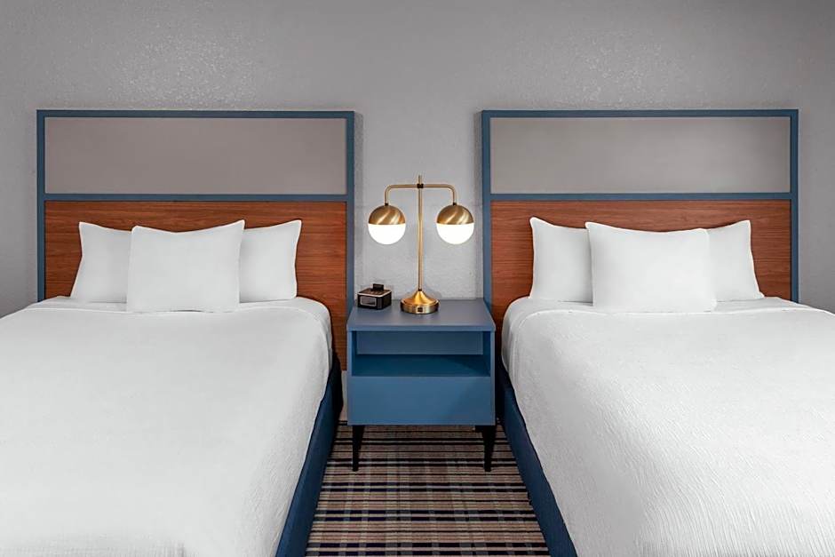 AmericInn by Wyndham Plymouth